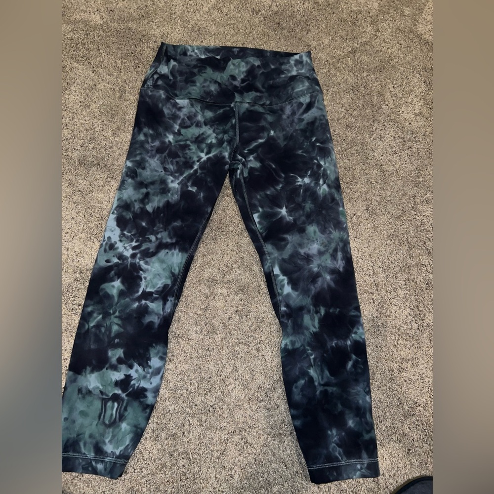 Lululemon size 8 align cropped leggings